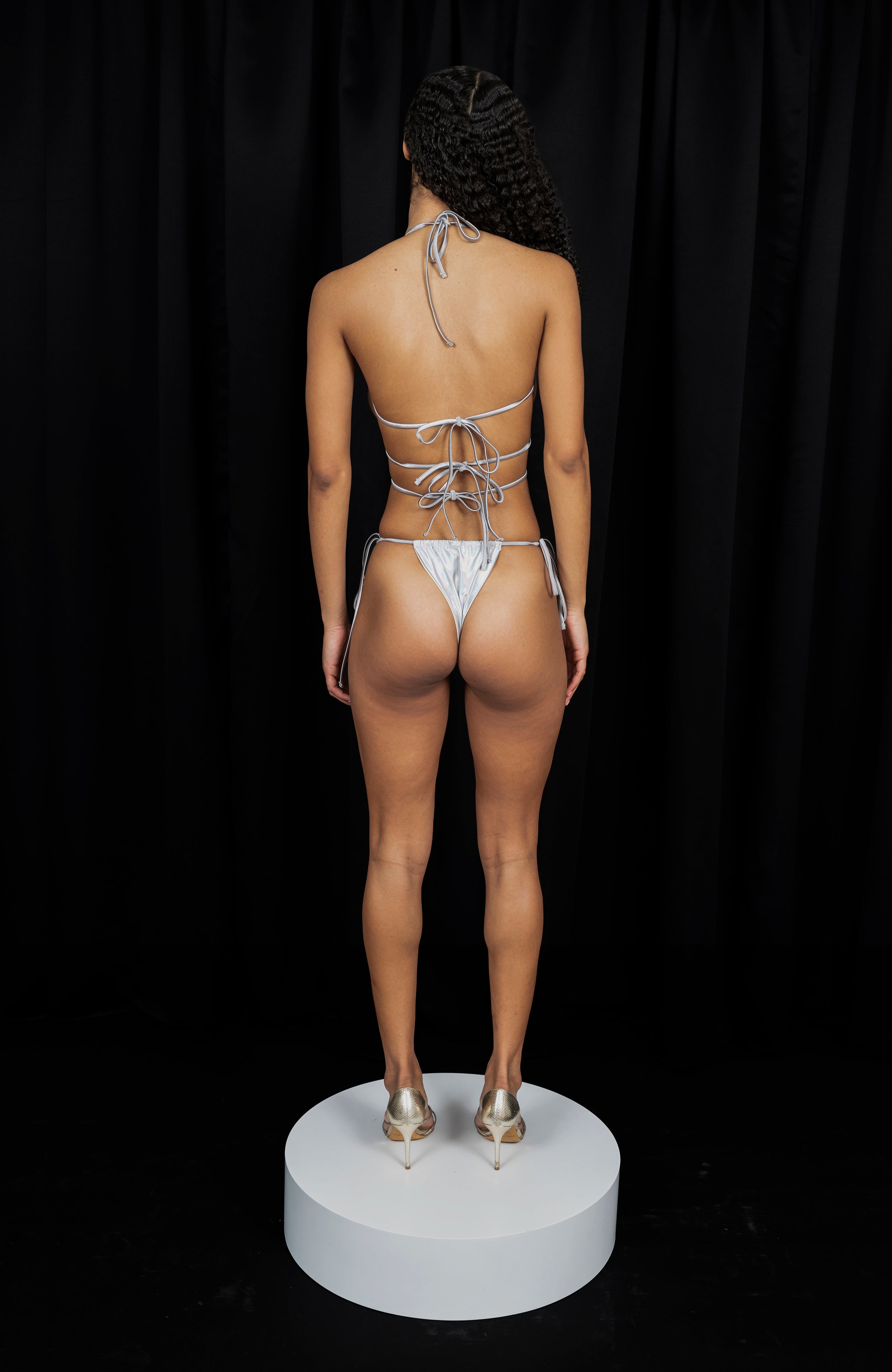 LECHERY® LUSTROUS RUCHED CRISSCROSS WRAP BIKINI TOP • IRIDESCENT PEARL
